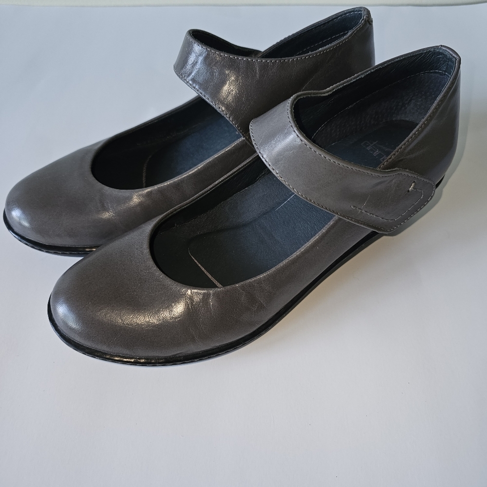 Dansko  Mary Jane gray pewter clogs size 39 . 6.5 7 us